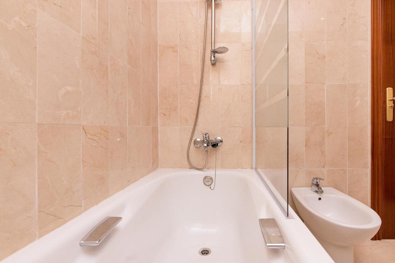 Bhost - Colon Apartment Malaga Exterior photo
