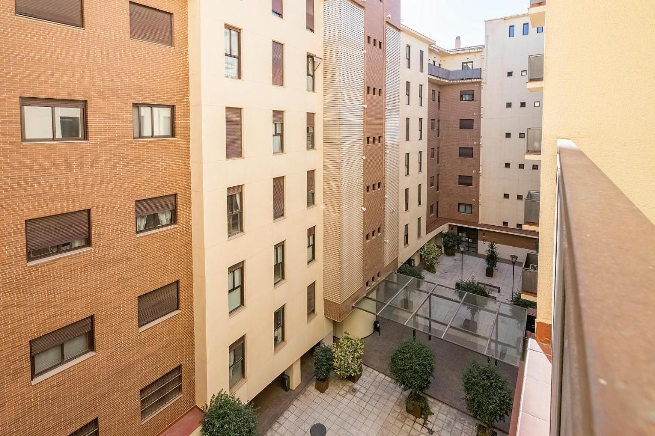 Bhost - Colon Apartment Malaga Exterior photo